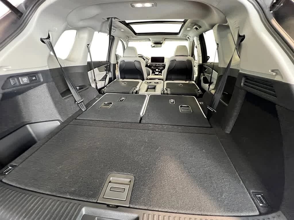 Acura MDX w/Technology Package SH-AWD 2026 — side view