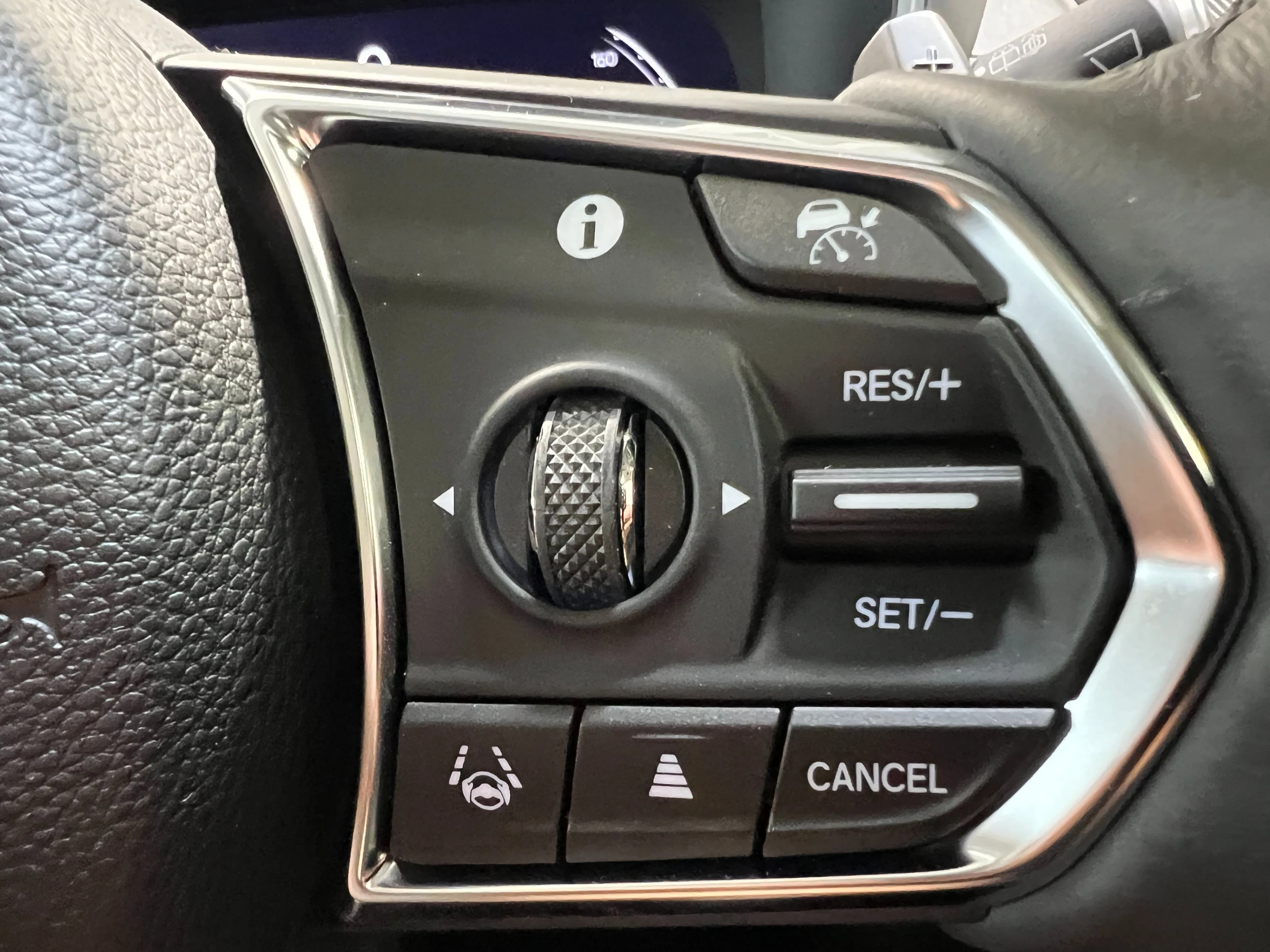 Acura MDX w/Advance Package SH-AWD 2026 — side view