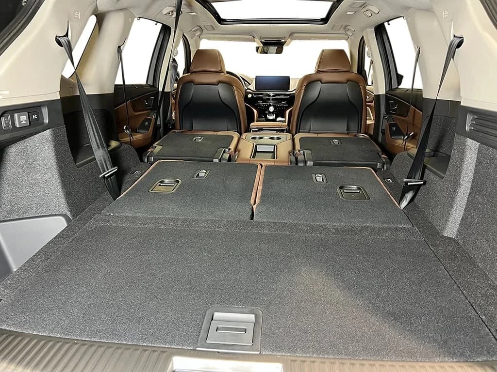 Acura MDX w/Advance Package SH-AWD 2026 — side view