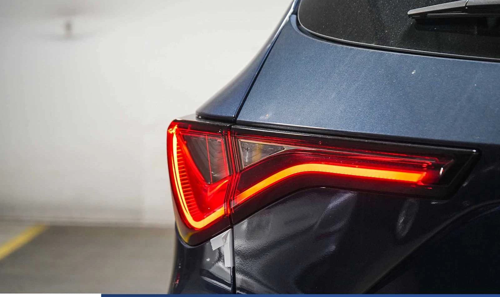 Acura MDX w/Advance Package SH-AWD 2026 — side view