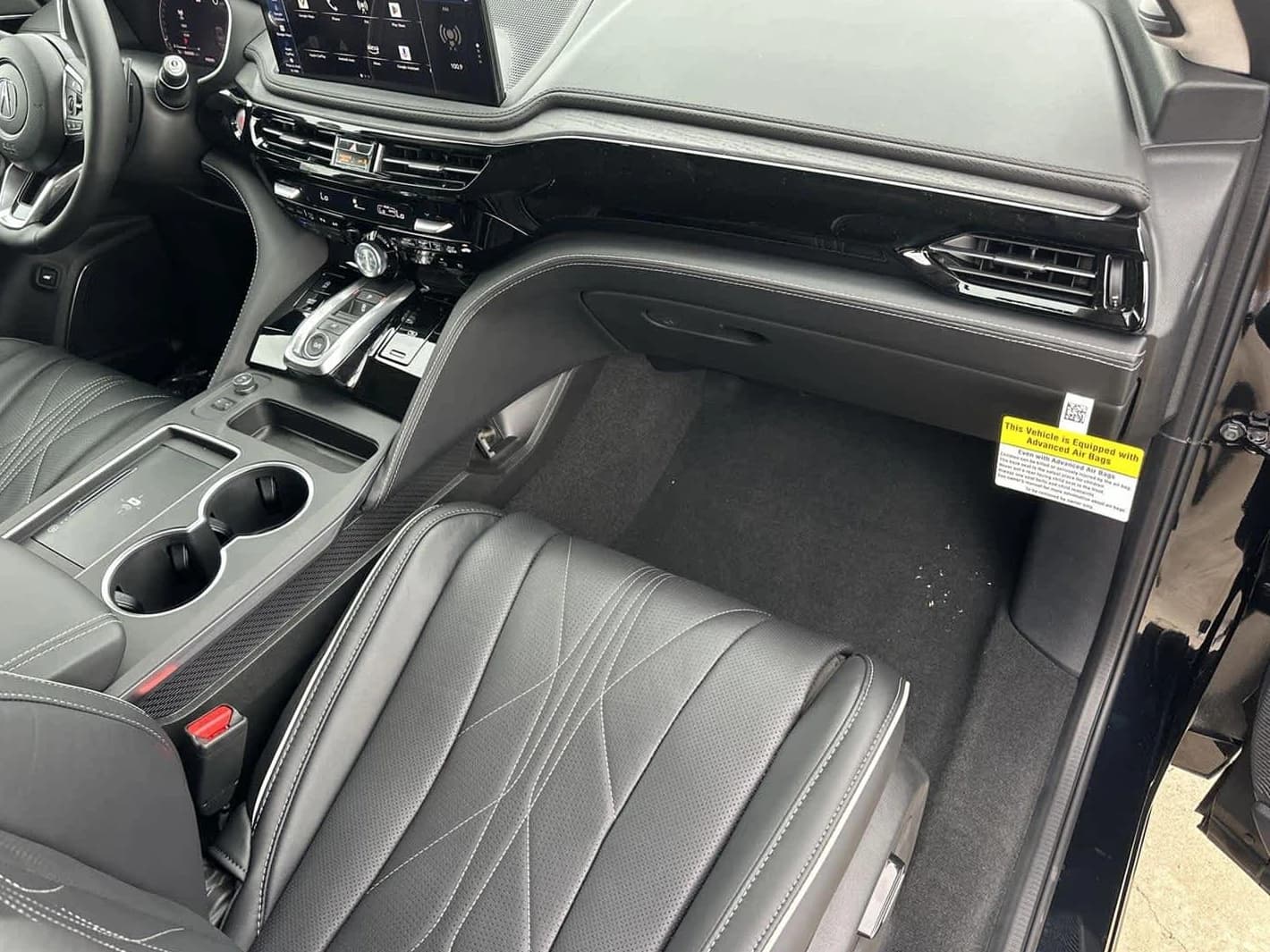Acura MDX w/Advance Package SH-AWD 2026 — side view