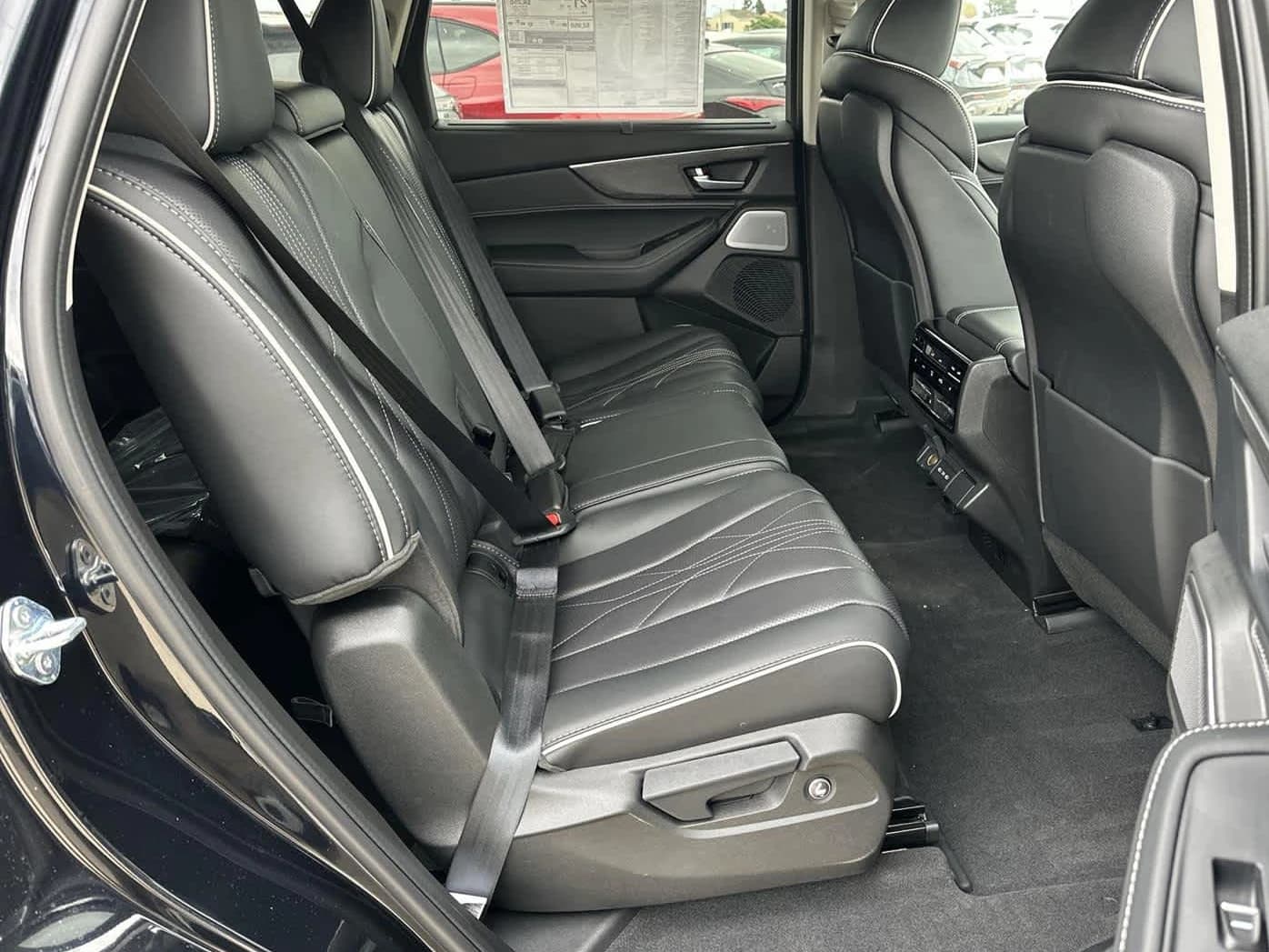 Acura MDX w/Advance Package SH-AWD 2026 — side view