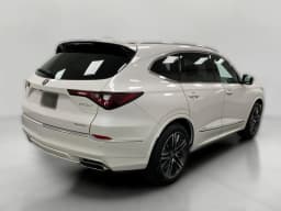 Acura MDX w/Advance Package SH-AWD 2026 — side view