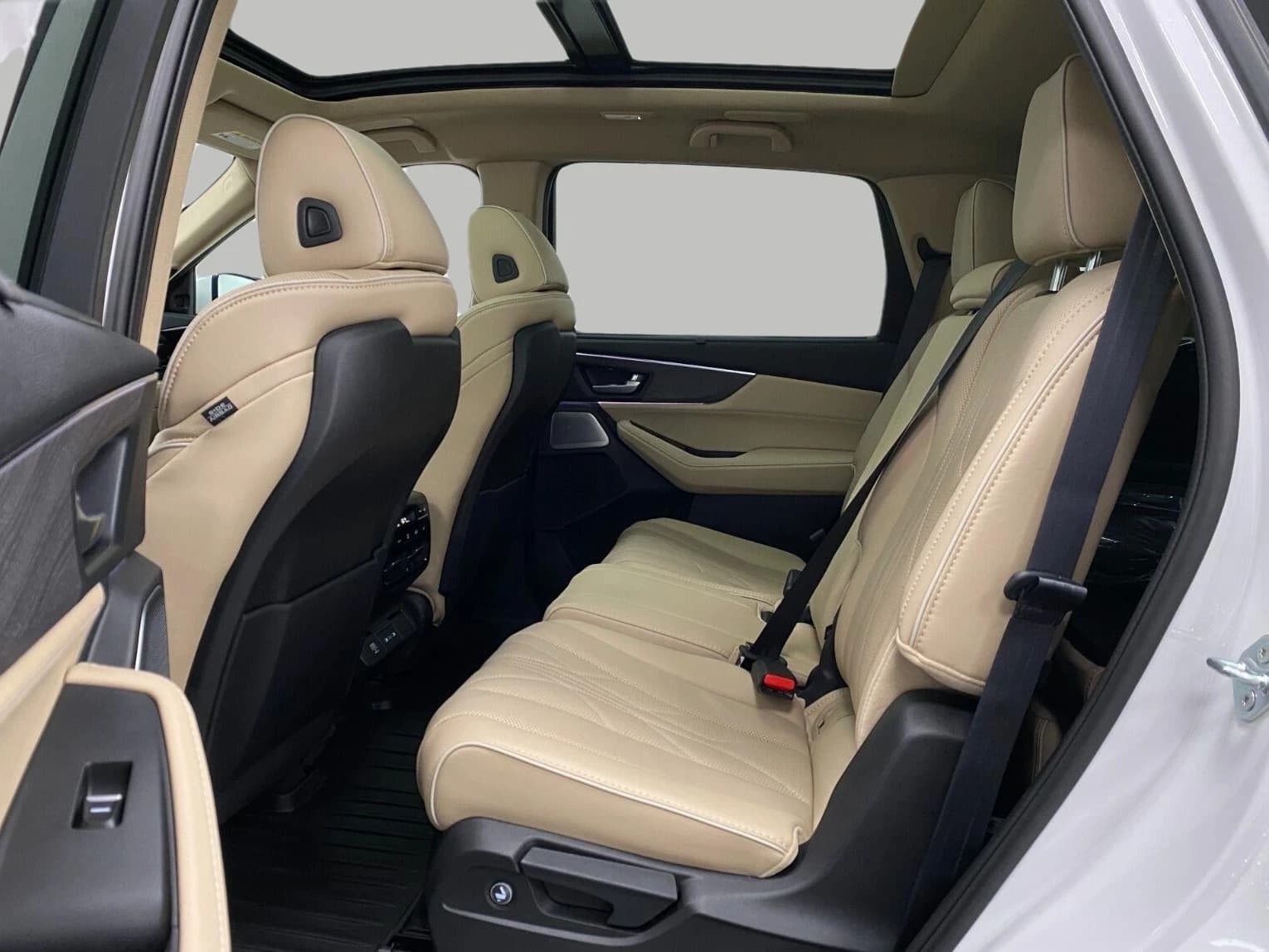 Acura MDX w/Advance Package SH-AWD 2026 — side view