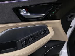 Acura MDX w/Advance Package SH-AWD 2026 — side view