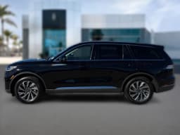 Lincoln Aviator Livery AWD 2026 — side view