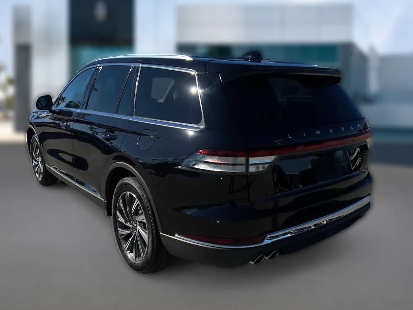 Lincoln Aviator Livery AWD 2026 — side view