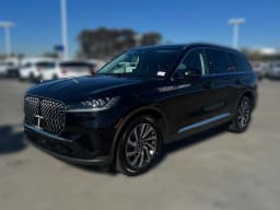 Lincoln Aviator Livery AWD 2026 — side view