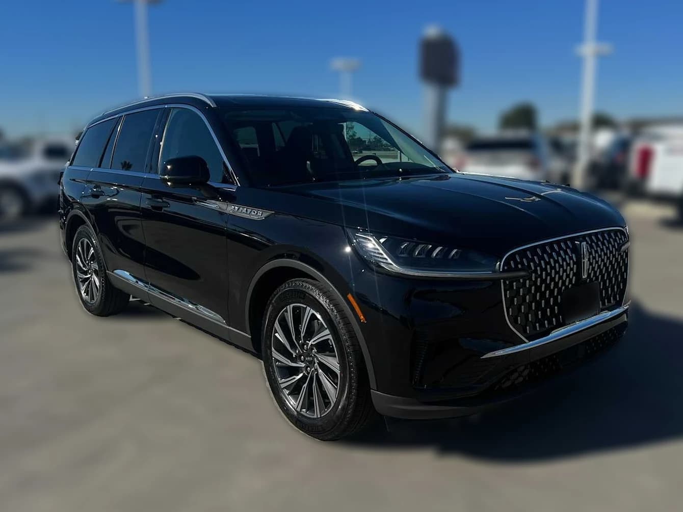Lincoln Aviator Livery AWD 2026 — side view