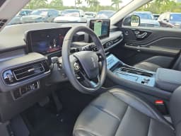 Lincoln Aviator Premiere RWD 2025 — side view