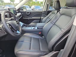 Lincoln Aviator Premiere RWD 2025 — side view