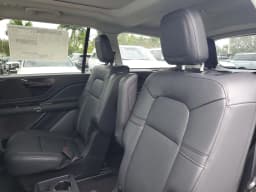 Lincoln Aviator Premiere RWD 2025 — side view
