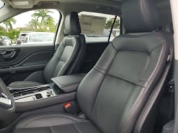 Lincoln Aviator Premiere RWD 2025 — side view