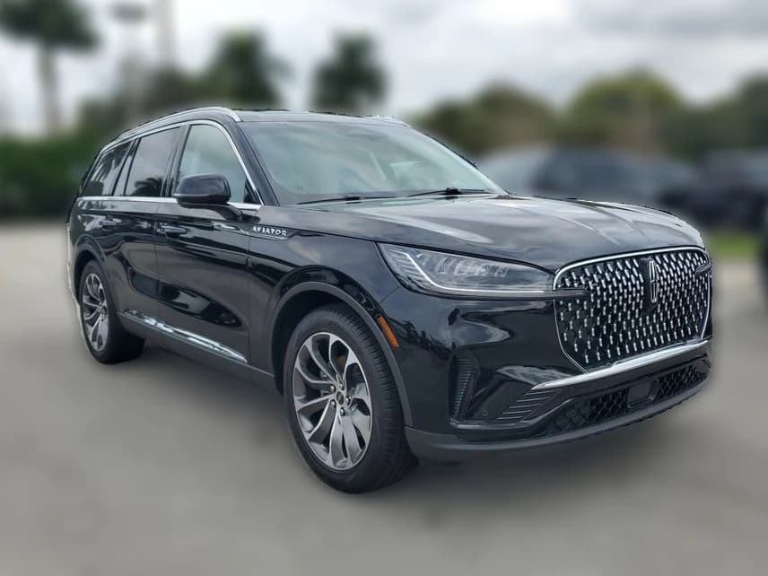 Lincoln Aviator Premiere RWD 2025 — side view