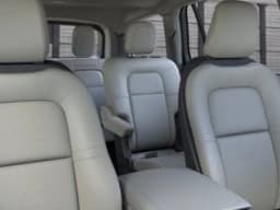 Lincoln Aviator Premiere AWD 2026 — side view