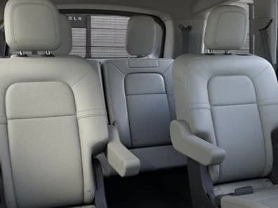 Lincoln Aviator Premiere AWD 2026 — side view