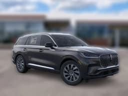 Lincoln Aviator Premiere AWD 2026 — side view