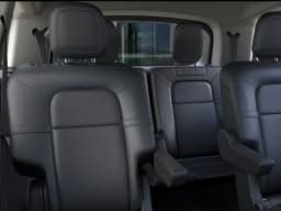 Lincoln Aviator Premiere AWD 2026 — side view