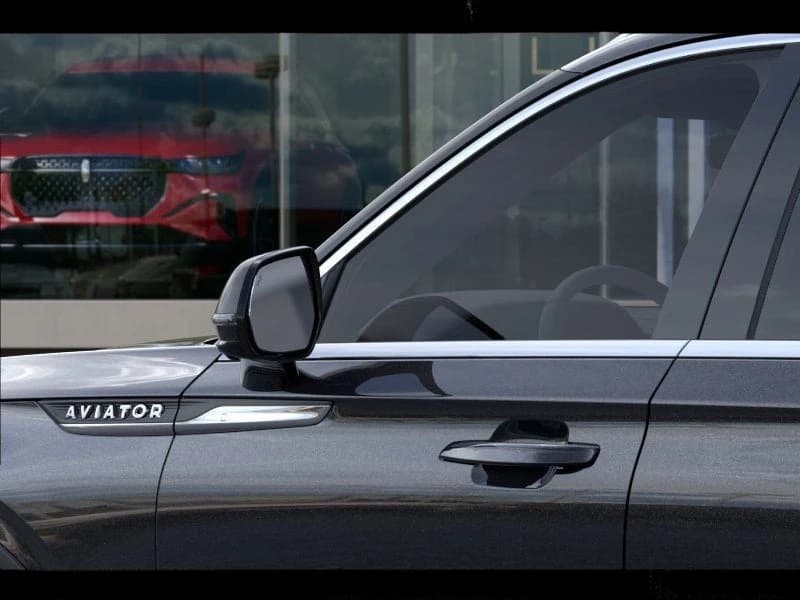 Lincoln Aviator Premiere AWD 2026 — side view