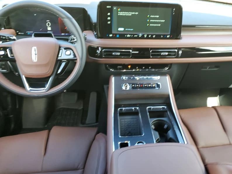 Lincoln Aviator Reserve RWD 2026 — side view