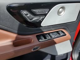Lincoln Aviator Reserve RWD 2026 — side view