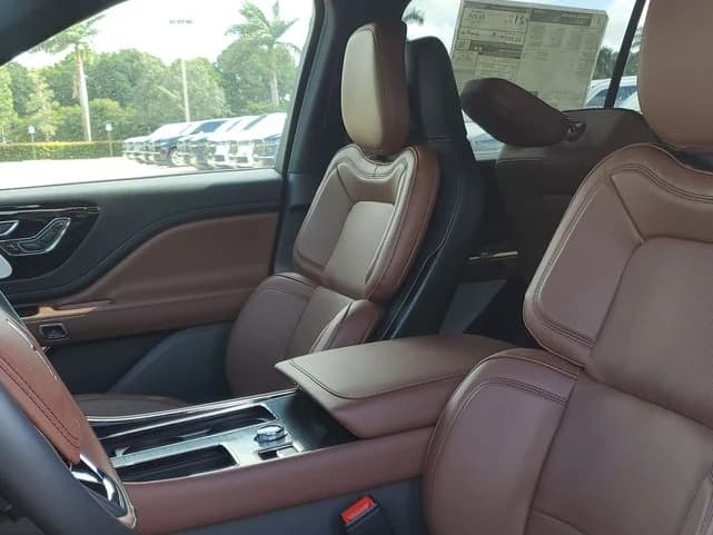 Lincoln Aviator Reserve RWD 2026 — side view