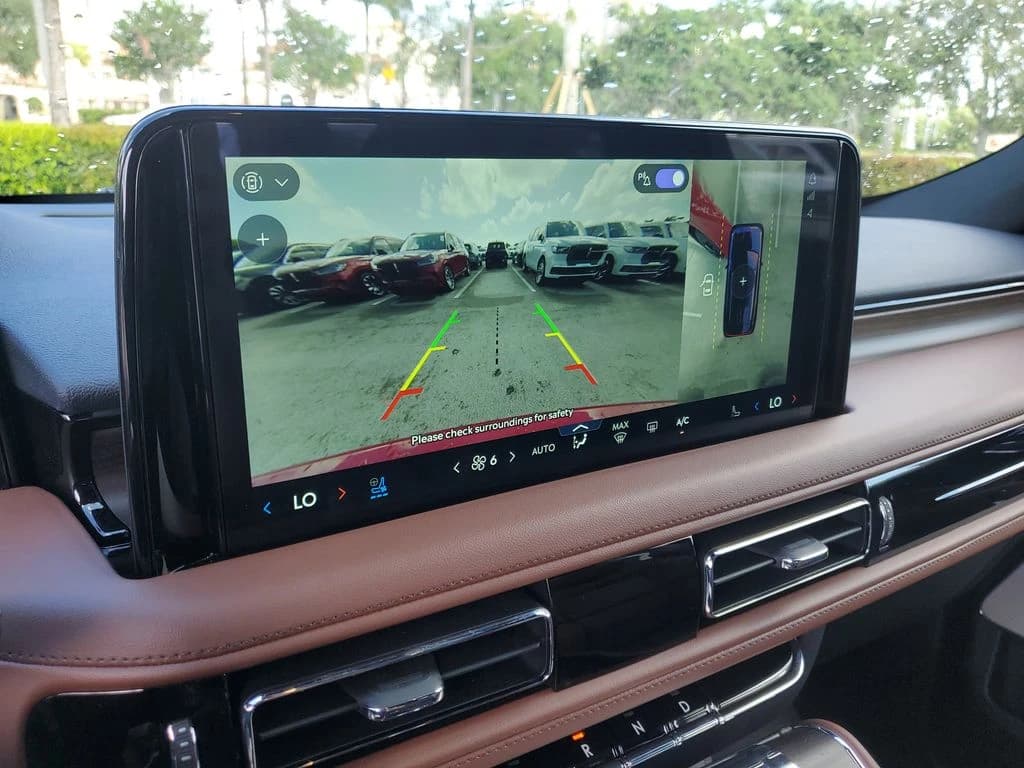 Lincoln Aviator Reserve RWD 2026 — side view