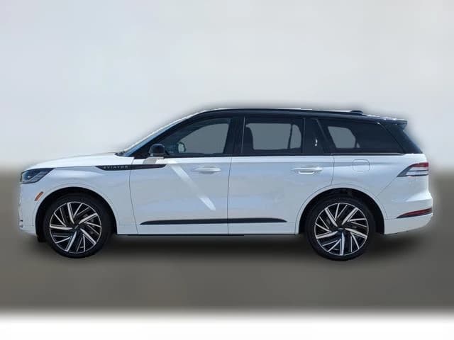 Lincoln Aviator Black Label AWD 2025 — side view