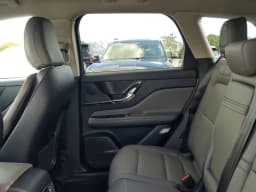 Lincoln Corsair Premiere FWD 2026 — side view