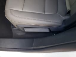Lincoln Corsair Premiere FWD 2026 — side view