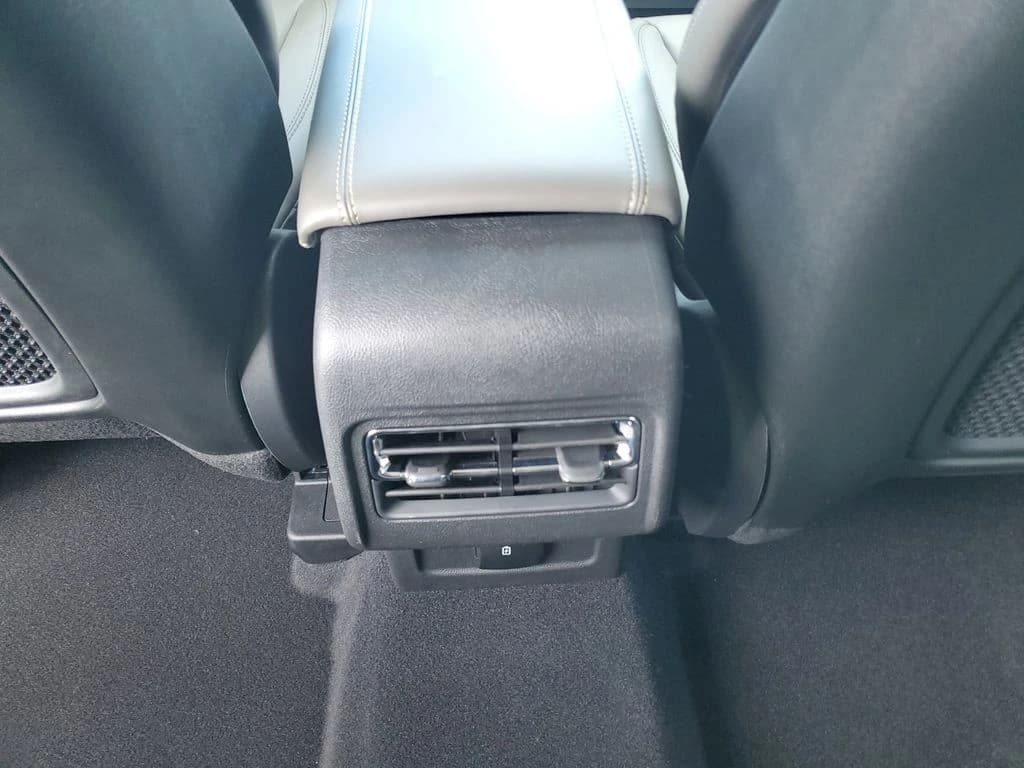 Lincoln Corsair Premiere FWD 2026 — side view