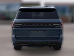 Lincoln Navigator Reserve 4x4 2026 — side view