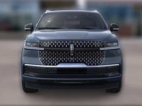 Lincoln Navigator Reserve 4x4 2026 — side view