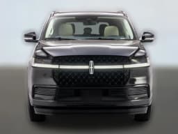 Lincoln Navigator Reserve 4x4 2027 — side view
