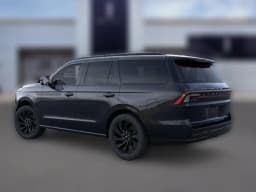Lincoln Navigator Reserve 4x4 2026 — side view