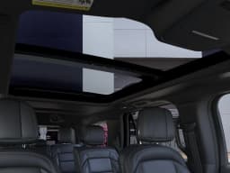 Lincoln Navigator Reserve 4x4 2026 — side view