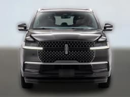 Lincoln Navigator Reserve 4x4 2026 — side view