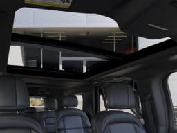 Lincoln Navigator Reserve 4x4 2026 — side view