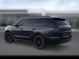Lincoln Navigator Reserve 4x4 2026 — side view
