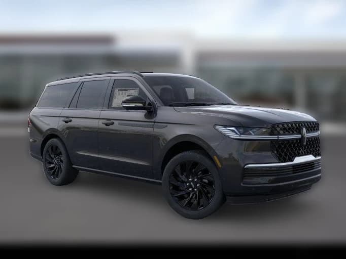 Lincoln Navigator Reserve 4x4 2026 — side view
