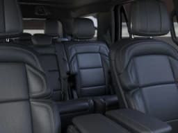 Lincoln Navigator Reserve 4x4 2026 — side view