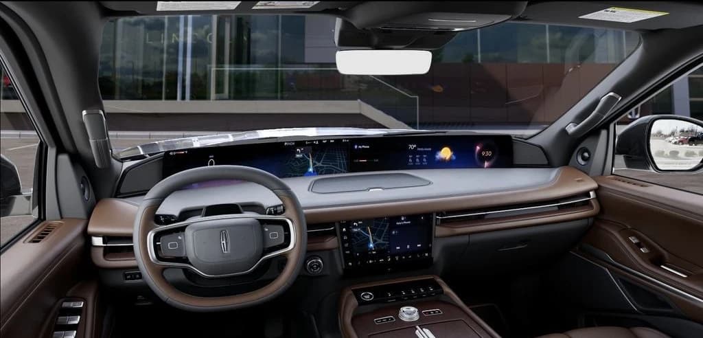Lincoln Navigator Reserve 4x4 2027 — side view