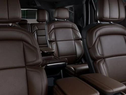 Lincoln Navigator Reserve 4x4 2027 — side view