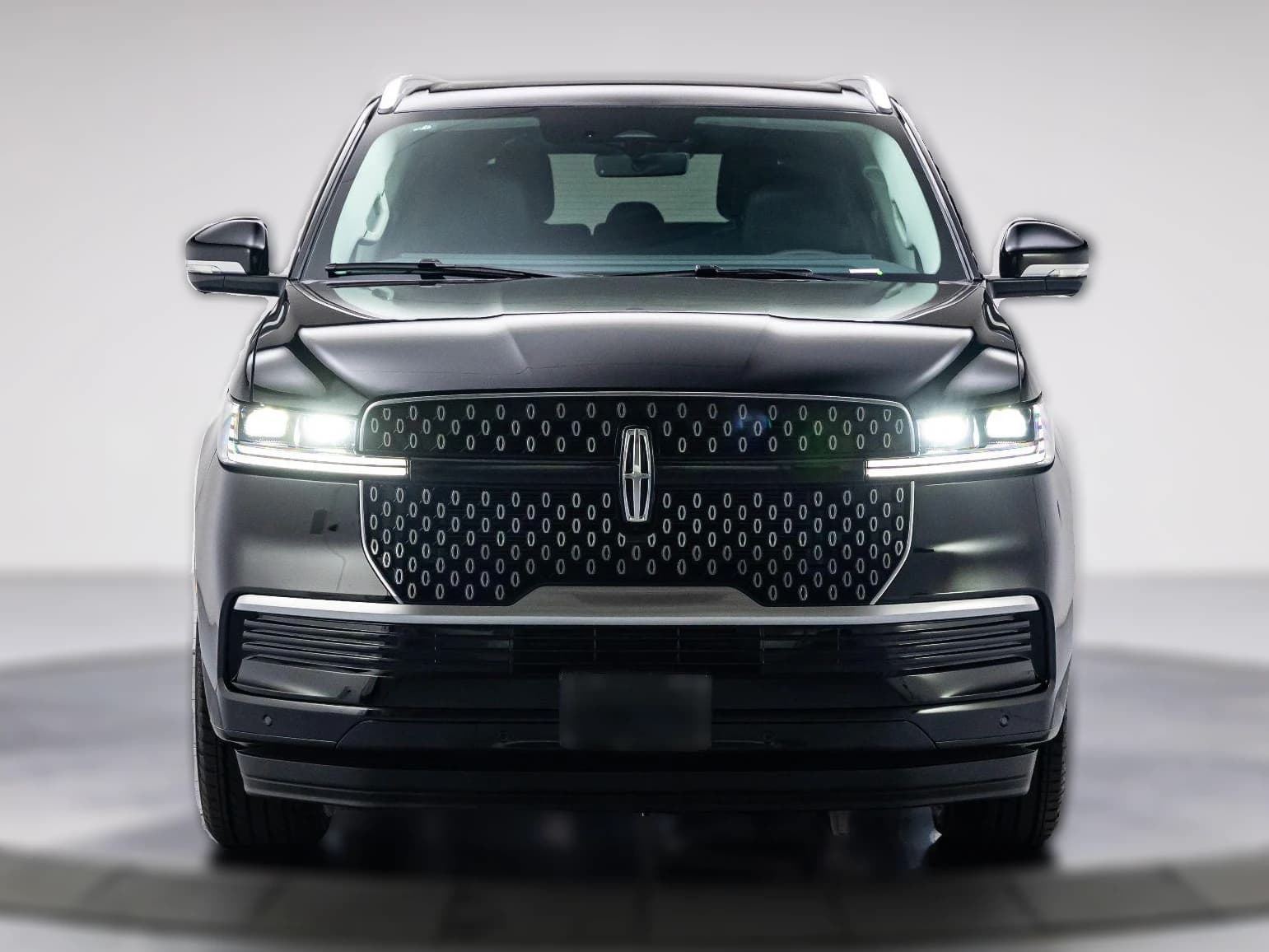 Lincoln Navigator Reserve 4x4 2027 — side view