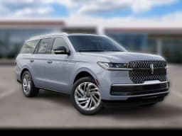 Lincoln Navigator Reserve 4x4 2027 — side view