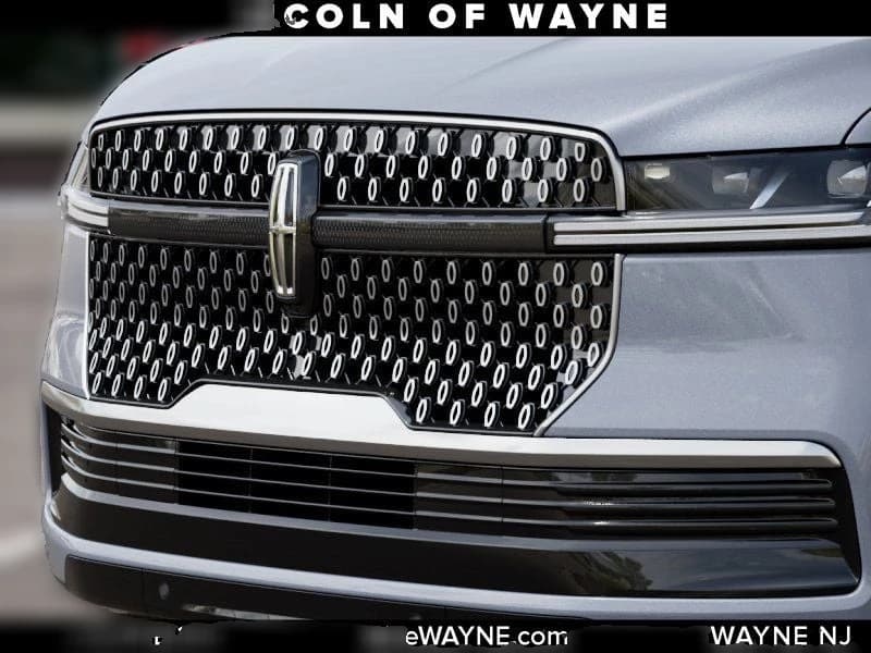 Lincoln Navigator Reserve 4x4 2027 — side view