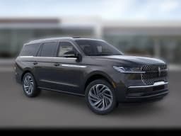 Lincoln Navigator Reserve 4x4 2026 — side view