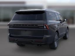 Lincoln Navigator Reserve 4x4 2026 — side view