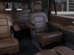 Lincoln Navigator Reserve 4x4 2026 — side view