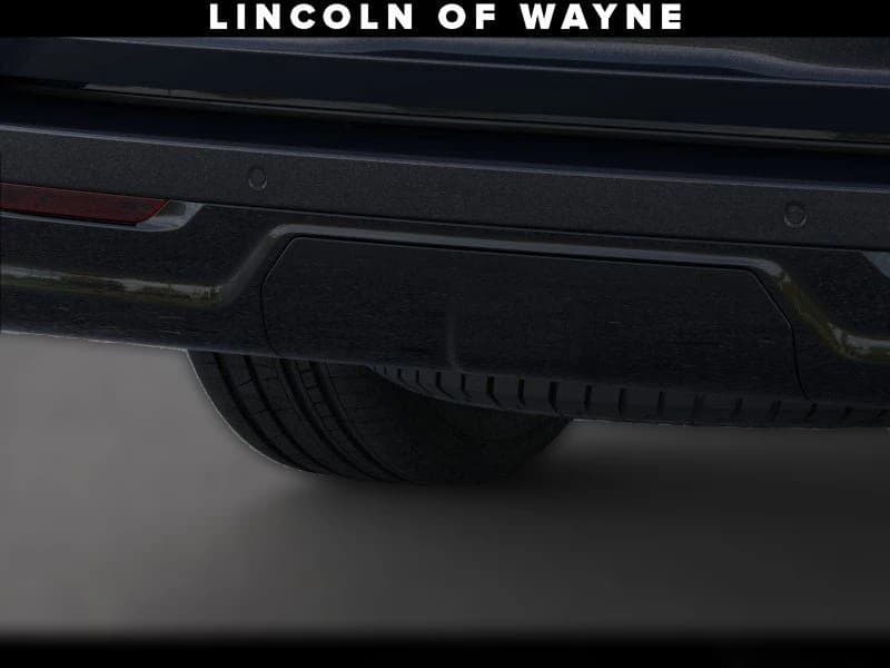 Lincoln Navigator Reserve 4x4 2026 — side view